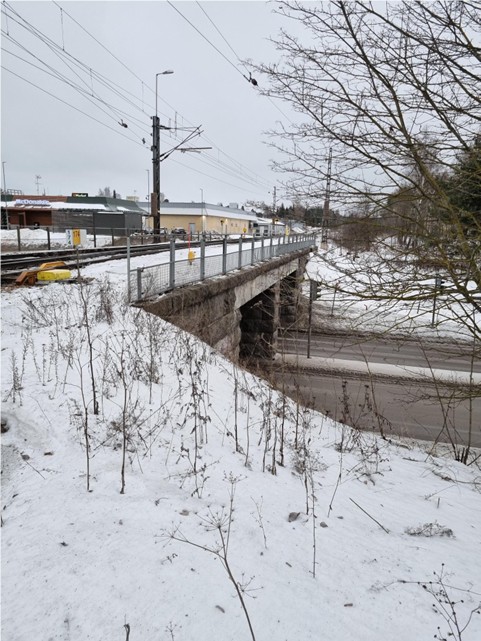 Viipurintien alikulkusilta, jonka viereen suunnitellaan uusi silta lisäraiteelle